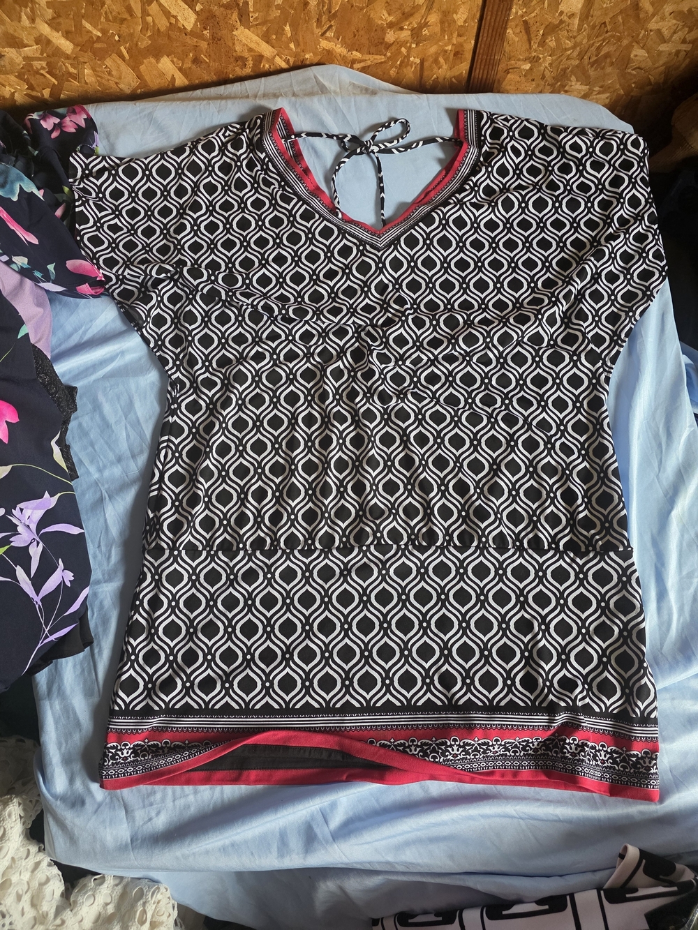 White House Black Market Black and White Geometric Print Top with Red Trim